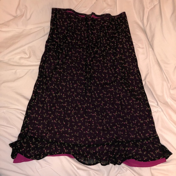 Dresses & Skirts - skirt